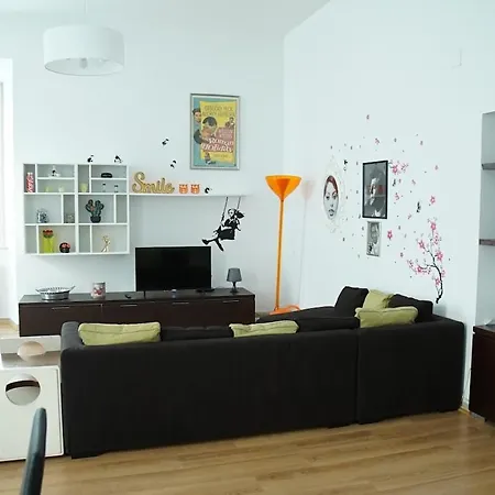 Flour - Apartment *