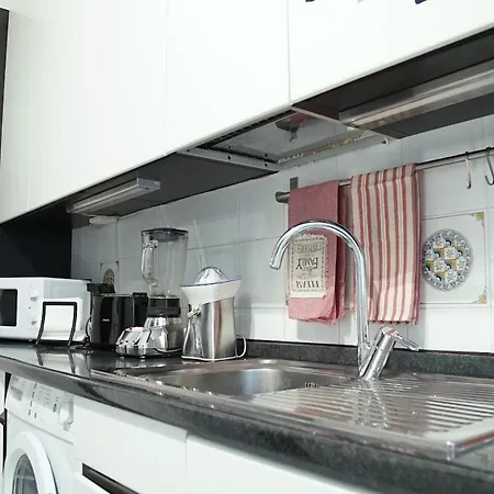 Apartment Flour -